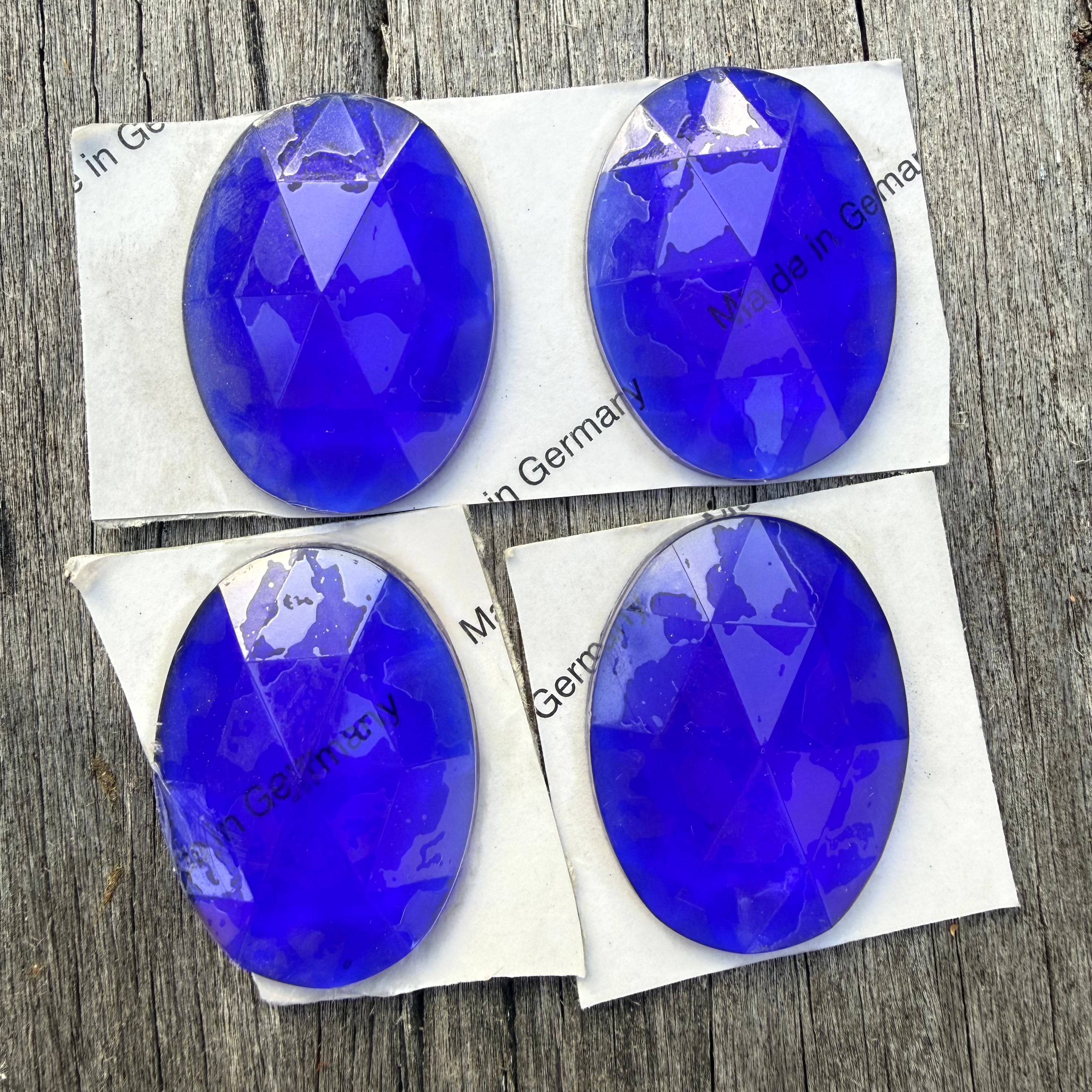 Oval Faceted Jewel - 30 x 40mm