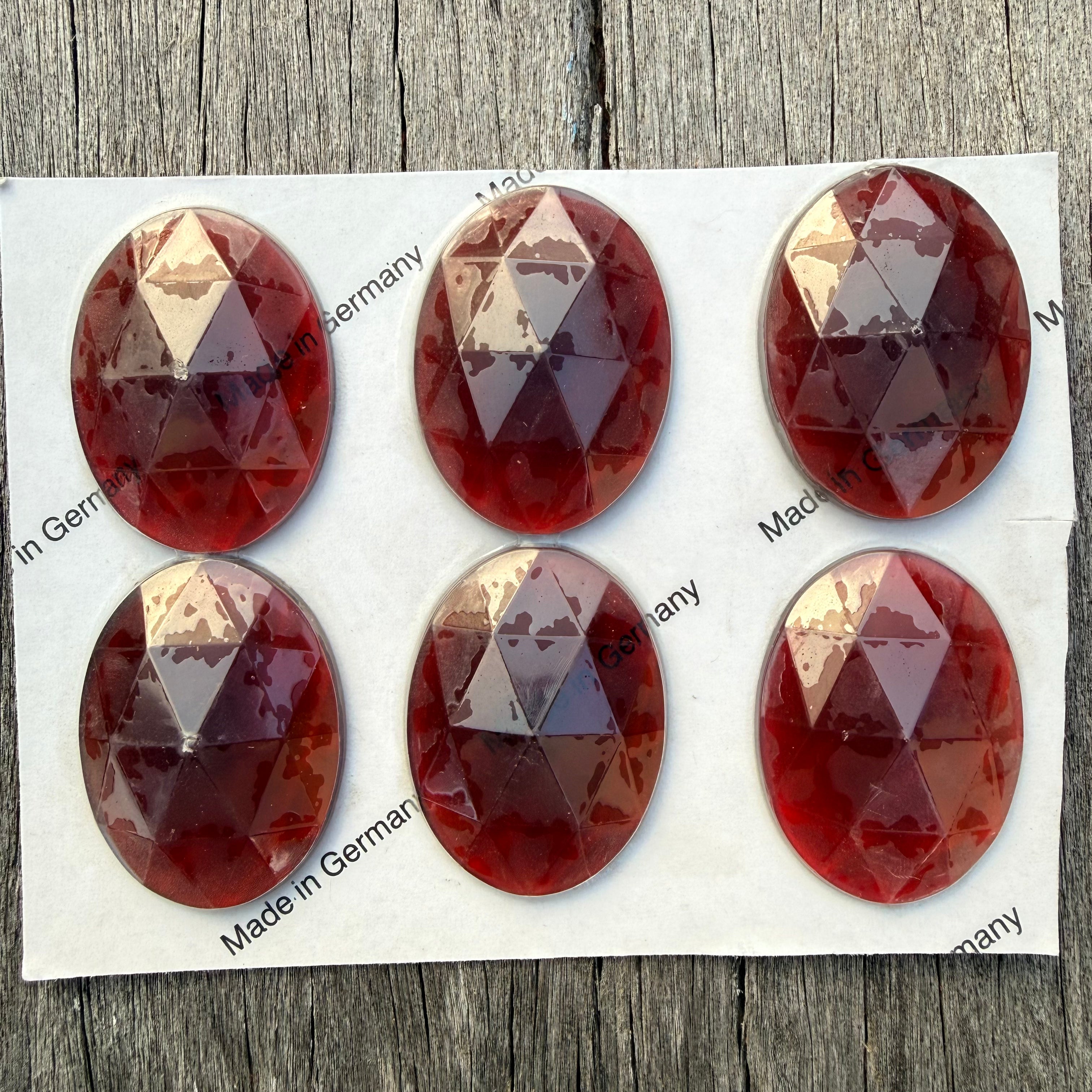 Oval Faceted Jewel - 30 x 40mm