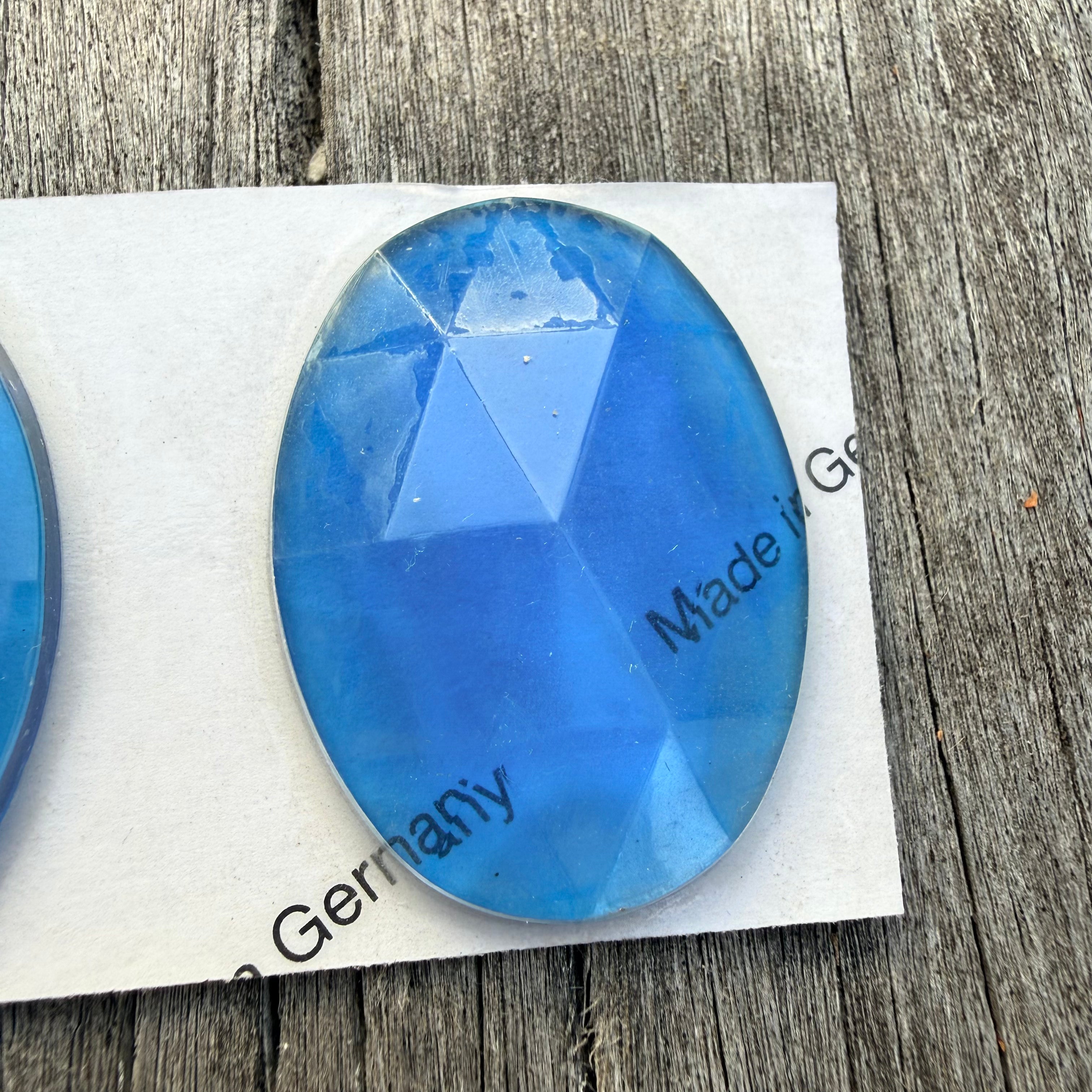 Oval Faceted Jewel - 30 x 40mm