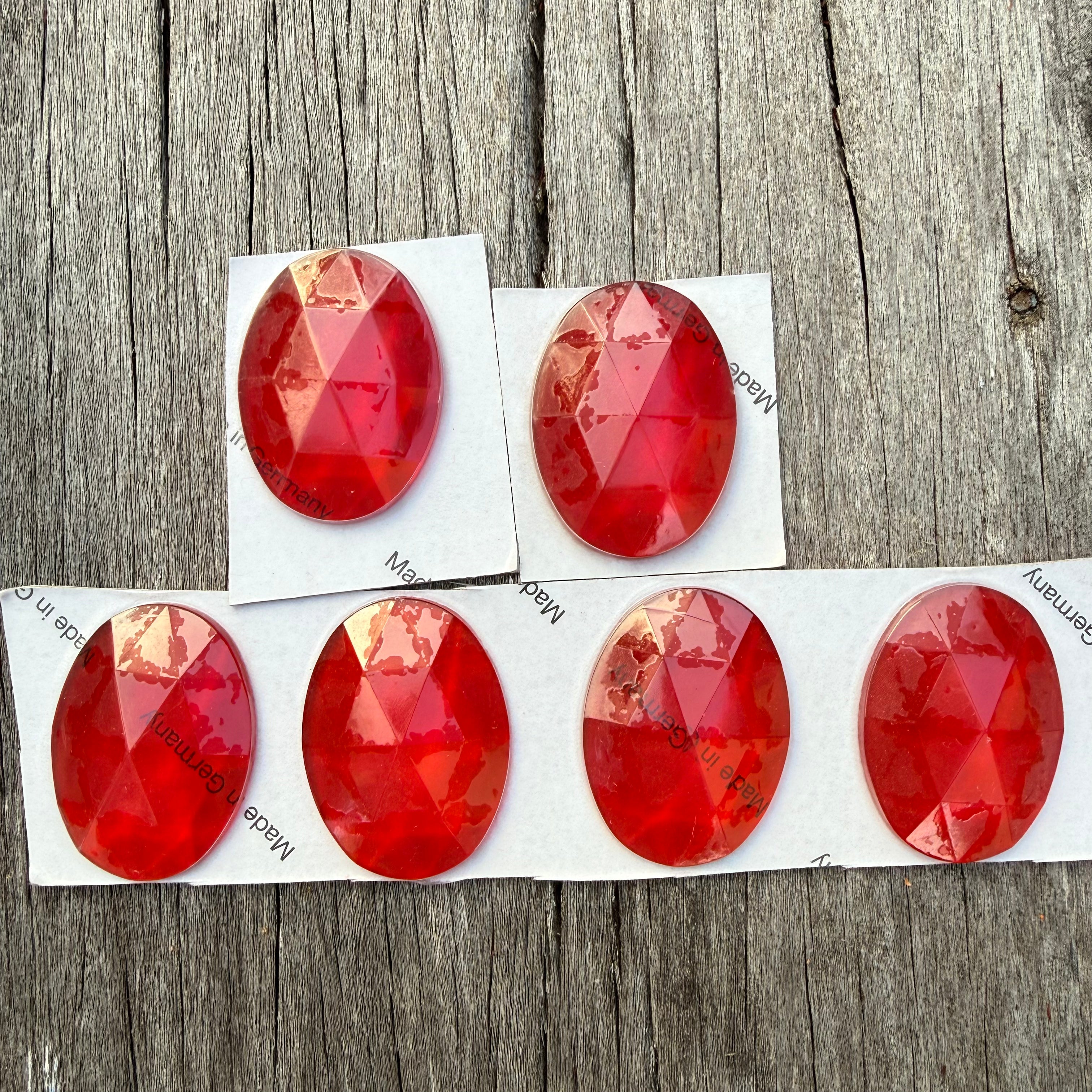 Oval Faceted Jewel - 30 x 40mm