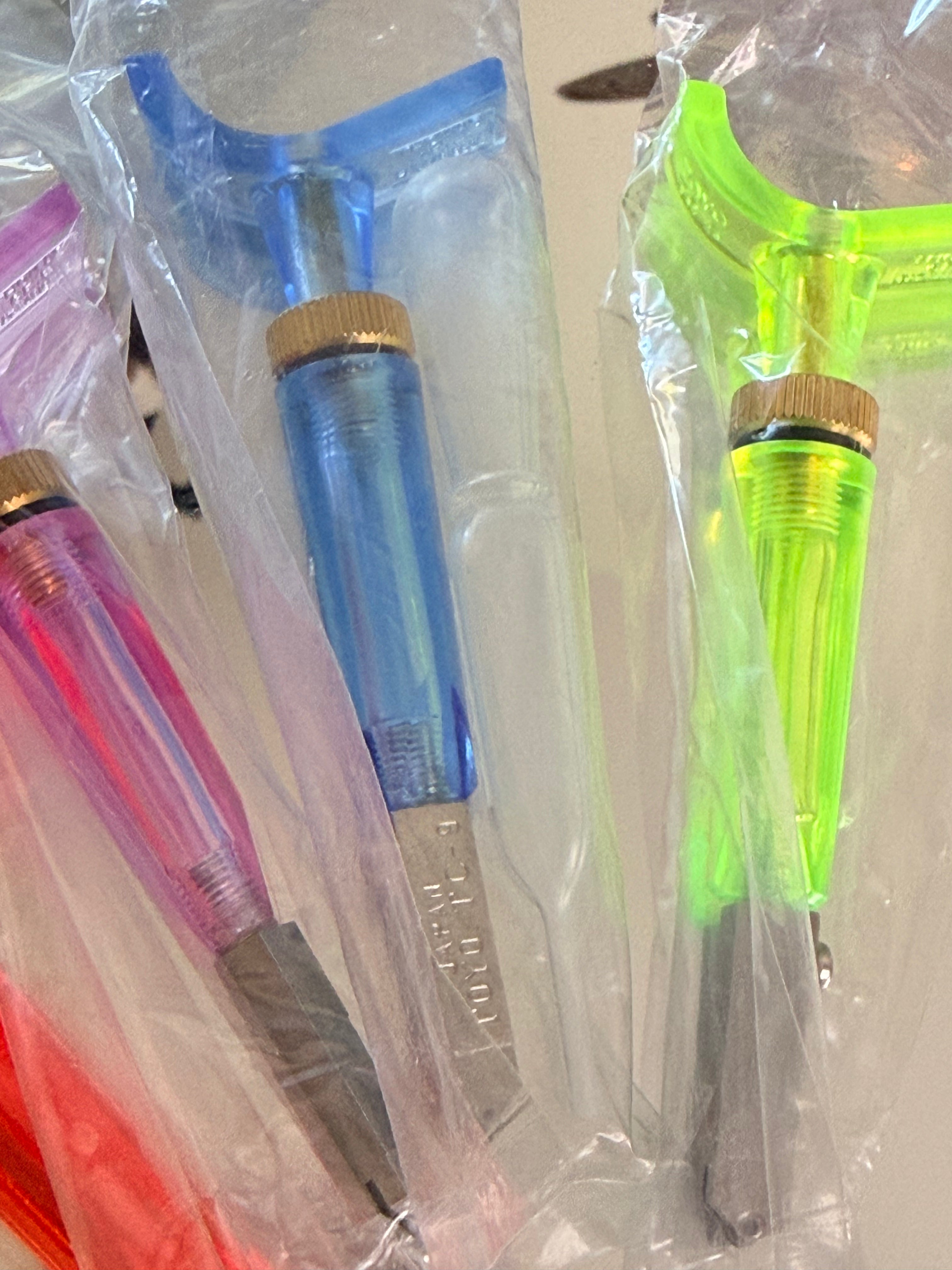 TOYO Thomas-Grip Super glasscutter - no longer making them, what is here is all thats available.